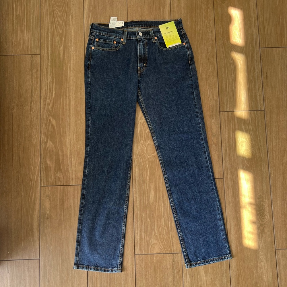 Levi's Dark Blue 514 Straight